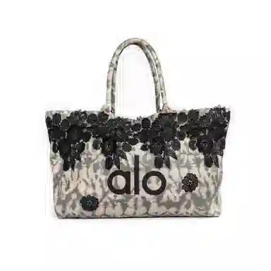 Alo Yoga Fantasy Grey