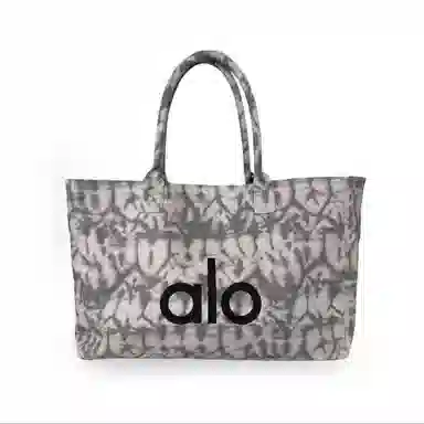 Alo Yoga Fantasy Grey