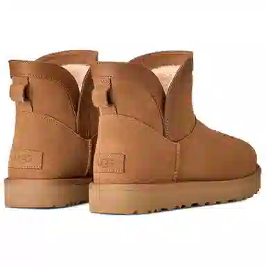 UGG Classic Novelty