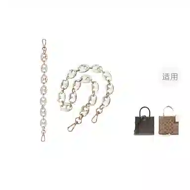 P7U purple seven up COACH Cally17