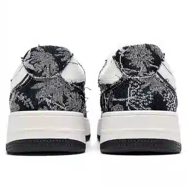 KOMETA.A Low Top Sneakers