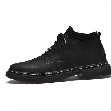 简约小众风格 融合潮流通勤等多元特质 短筒 马丁靴 男款