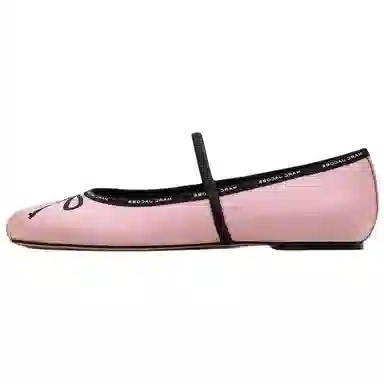 MARC JACOBS