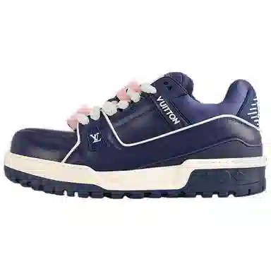 LOUIS VUITTON Trainer Maxi LOVE