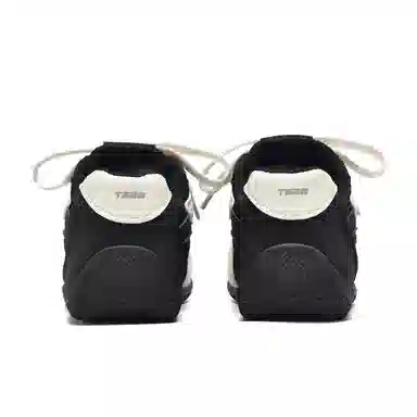 T628 Synthetic Leather Low Casual Sneakers