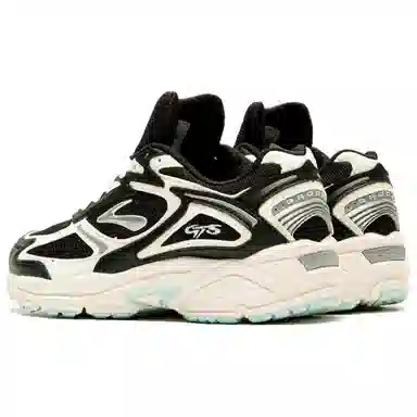 Brooks Adrenaline GTS 4