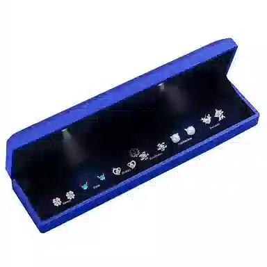925
