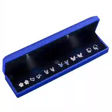 925