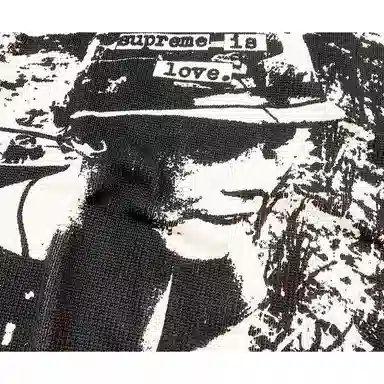 Supreme Is Love Sweater Black