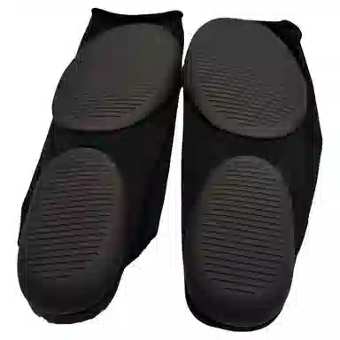 YEEZY Pods