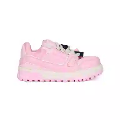 LOUIS VUITTON Trainer Maxi LOVE