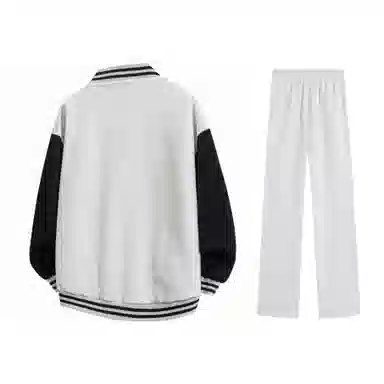 NINETEEN AUTUMN Logo