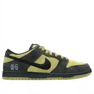 Supreme x Nike SB Dunk Low Yellow Black