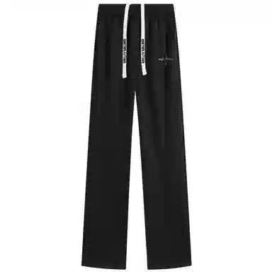 NINETEEN AUTUMN logo