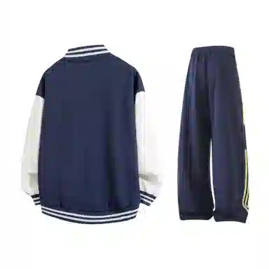 NINETEEN AUTUMN Logo