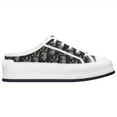 DIOR Walk'n'Dior