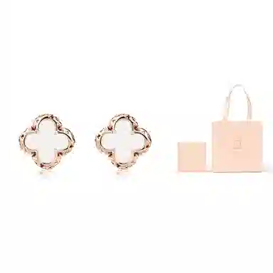 Ai De Promise Clover Stud Earrings
