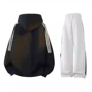 NINETEEN AUTUMN Logo