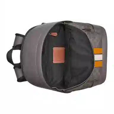 COACH West 32 VARSITY