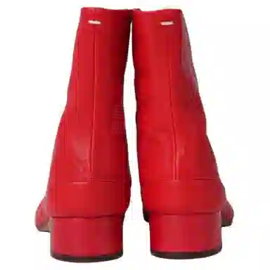 Maison Margiela Tabi Red