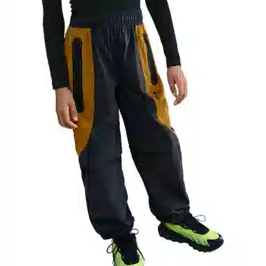 Nike woven FW25 Tech