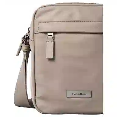 CALVIN KLEIN