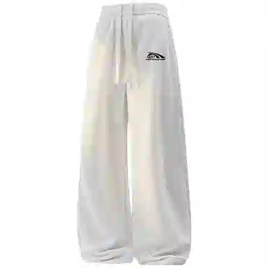 NINETEEN AUTUMN Logo