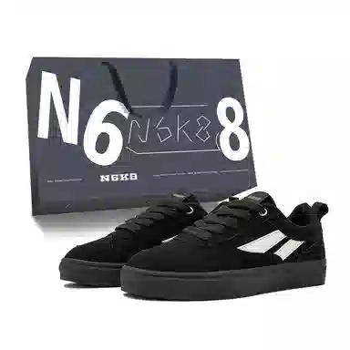 N6K8 Low Top Sneakers