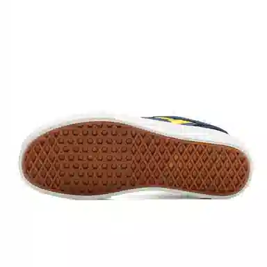 N6K8 Low Top Sneakers