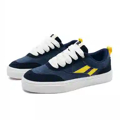 N6K8 Low Top Sneakers