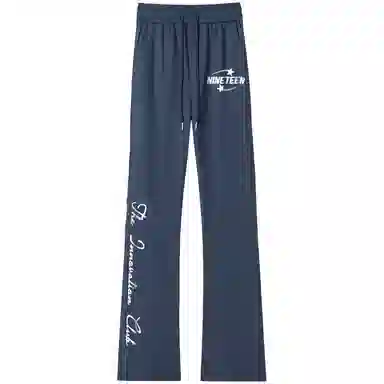 NINETEEN AUTUMN logo