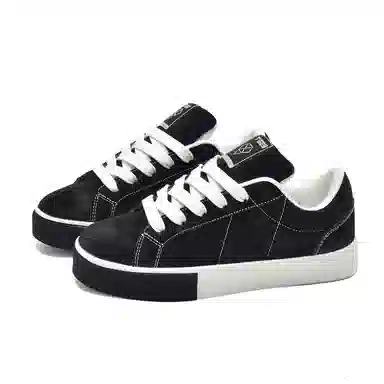 T628 Synthetic Leather Retro Low Sneakers