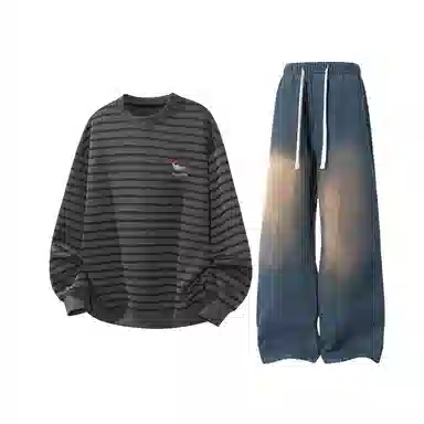 【腊肠小狗刺绣打底衫牛仔裤一套】布客行 美式潮牌圆领长袖条纹百搭港风卫衣抽绳水洗复古做旧阔腿通勤长裤休闲运动套装 男女同款