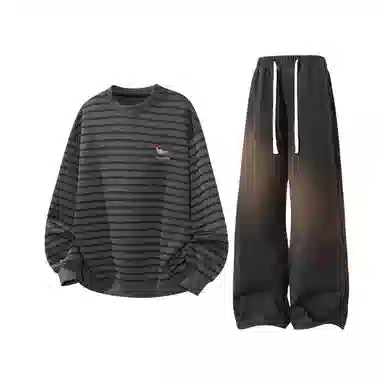 【腊肠小狗刺绣打底衫牛仔裤一套】布客行 美式潮牌圆领长袖条纹百搭港风卫衣抽绳水洗复古做旧阔腿通勤长裤休闲运动套装 男女同款