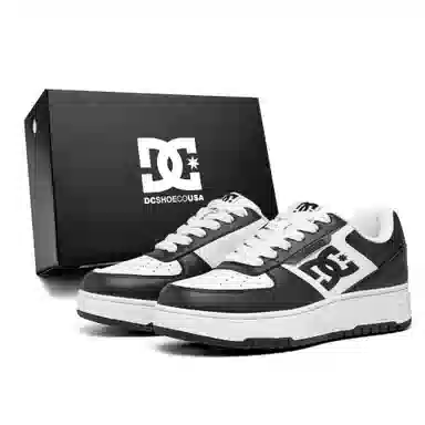 DC Shoes