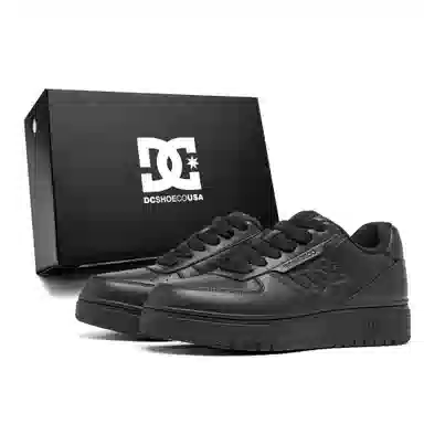 DC Shoes