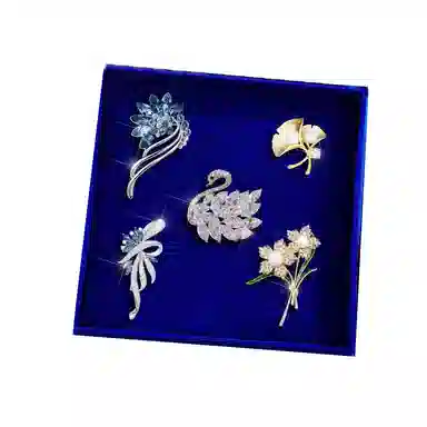 缔晶 轻奢浪漫天鹅胸花配饰星期套装 精致高档秋冬围巾外套搭品 合金 胸针 女款