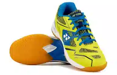 YONEX