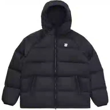 UNDEFEATED FW25 Striped Logo Zipper Down Jacket
