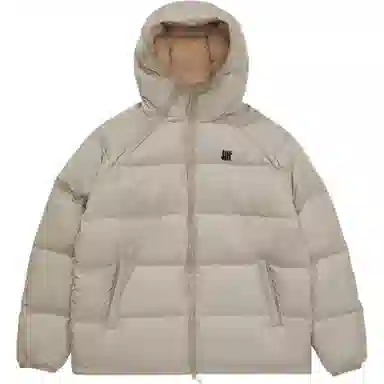 UNDEFEATED FW25 Striped Logo Zipper Down Jacket