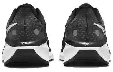 Nike Vomero 17