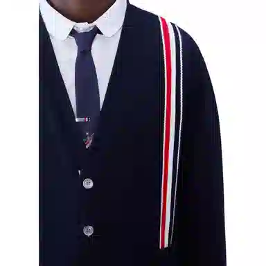 THOM BROWNE V