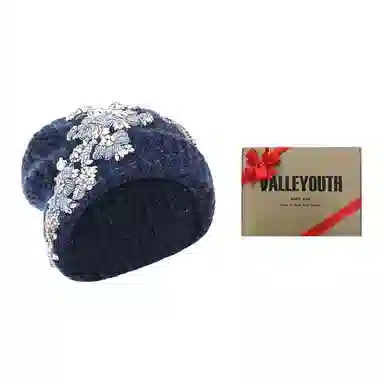 VALLEYOUTH Xinghu Vintage Rhinestone Embroidery Knit Hat