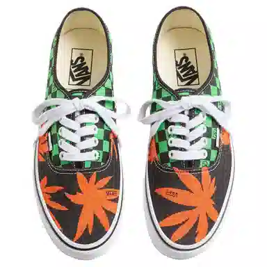 Valentino X VANSVLOGO