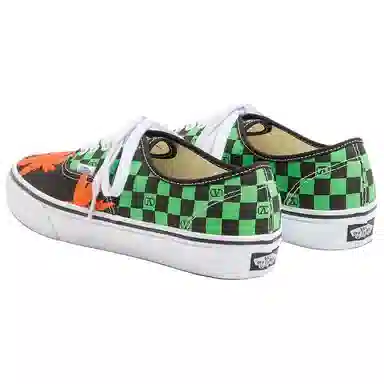 Valentino X VANSVLOGO