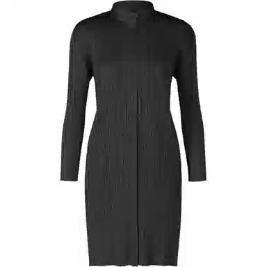 PLEATS PLEASE ISSEY MIYAKE