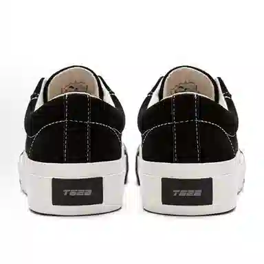 T628 Synthetic Leather Retro Low Sneakers