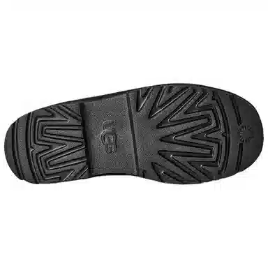 UGG Classic Novelty