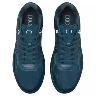 DIOR B27 World Tour