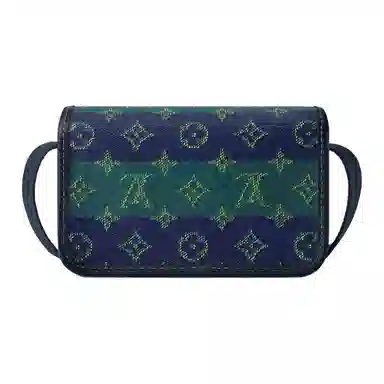 LOUIS VUITTON Bosphore Monogram Heritage